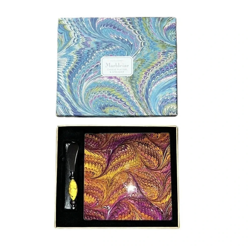 NEW Two's Company Marbleize Cheese Platter & Spreader Peacock Pattern